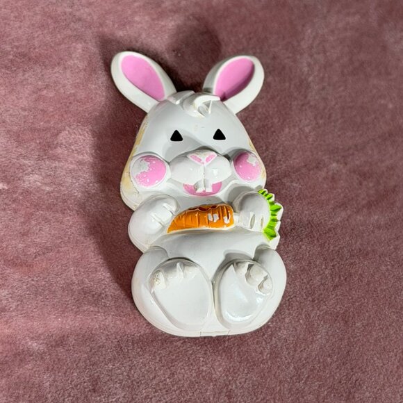 Vintage Avon 1973 Funny Bunny Pin Pal Fragrance Glacé Brooch - Picture 8 of 13